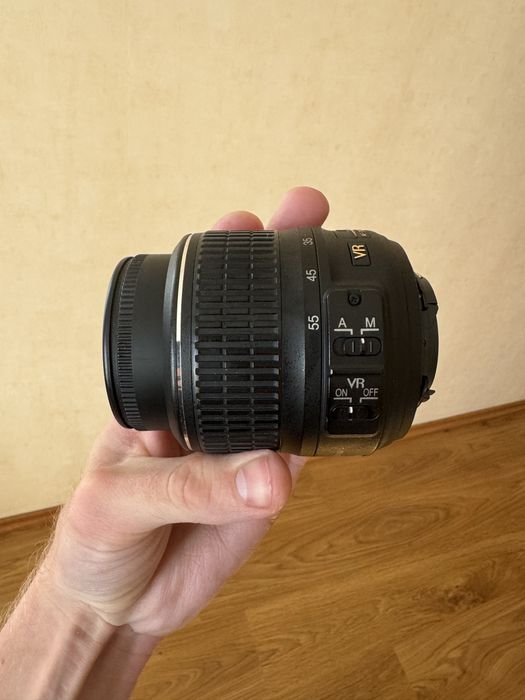 Обьектив Nikon 18-55