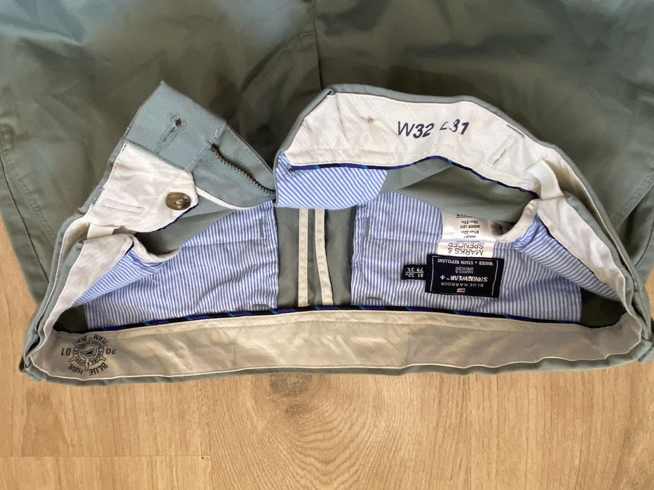 Marks & Spencer S M męskie spodnie  spodnie chinosy zielone