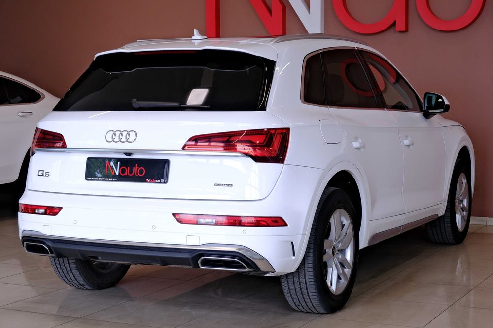 Audi Q5 2021 біла