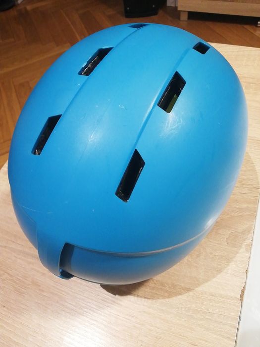 Ładny kask narciarski dziecięcy wedze 48-52cm