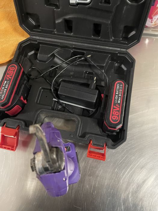 Tesoura de poda bateria