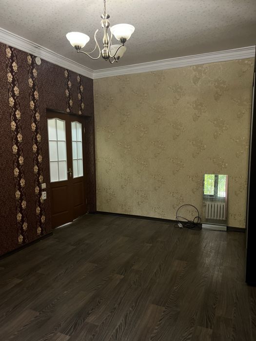 Продам 2к сталинку пр. И. Мазепы возле 5 школы