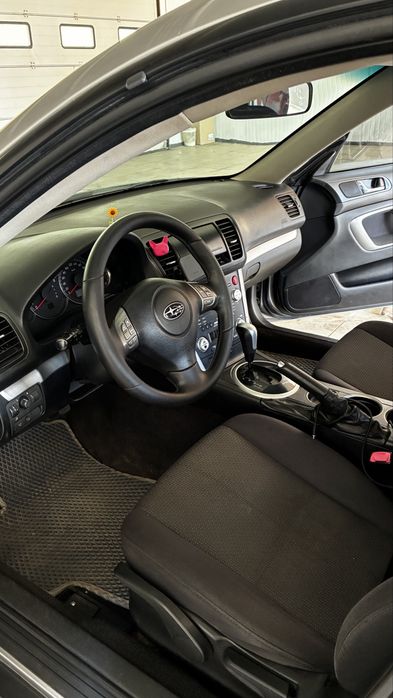 Subaru outback 2,5 автомат 4х4