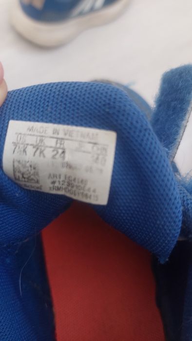 Buty 24 adidas, unisex