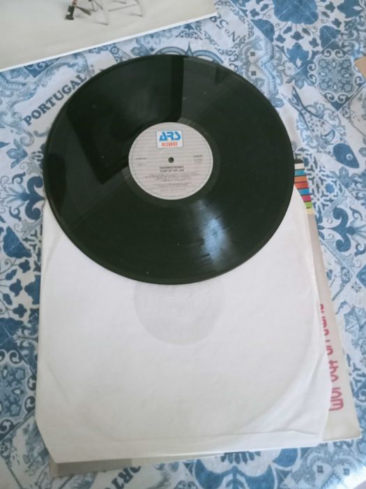 LP, ,,Technotronic