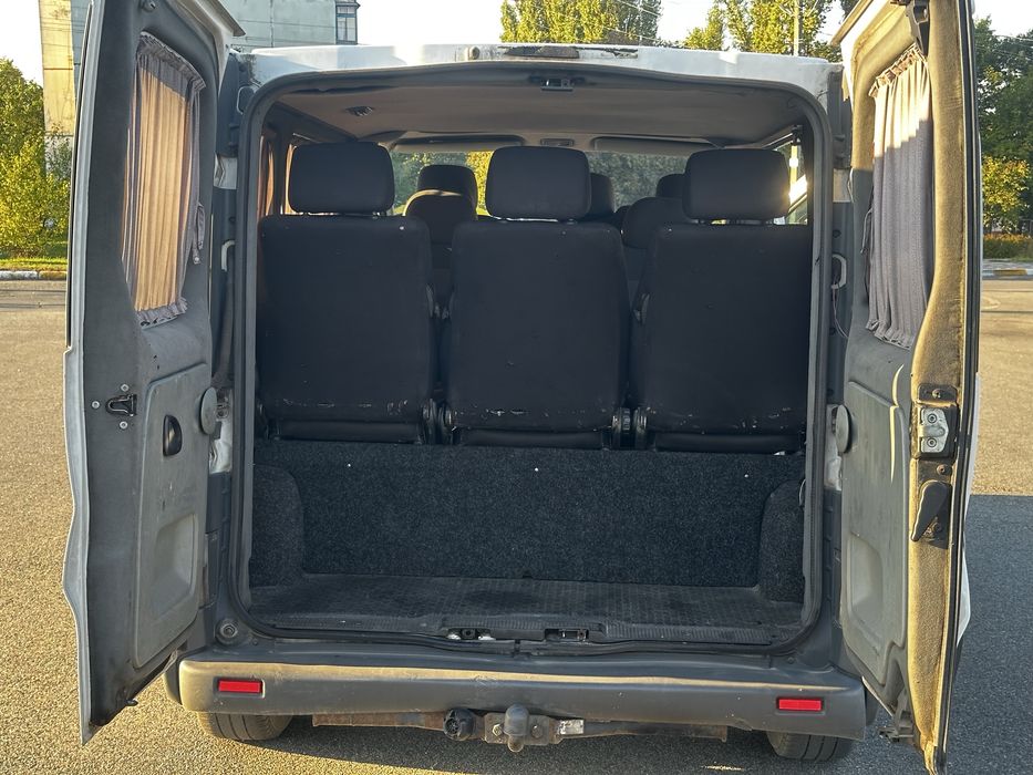 Renault Trafic 2.5 dCi, 2003 рік