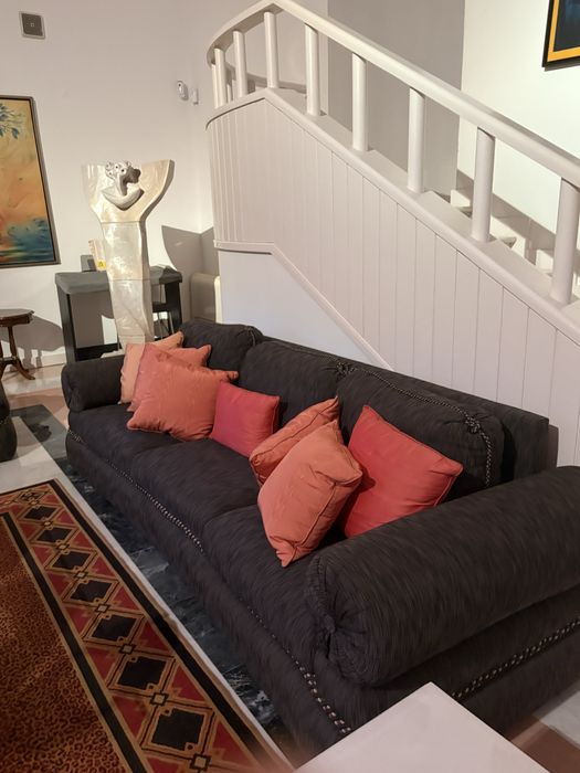 Sofa 3 lugares bem estimado