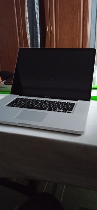 Макбук про 17' недорого