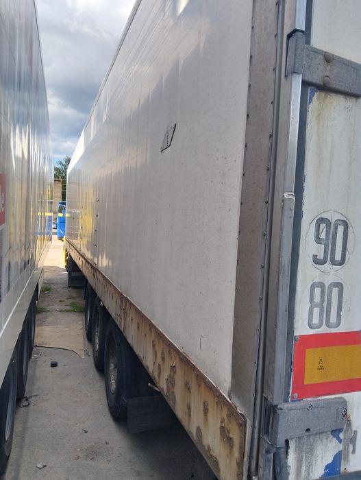 Продам тягач з напівпричепом реф Renault magnum