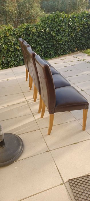 Conjunto 4 cadeiras em pele genuína