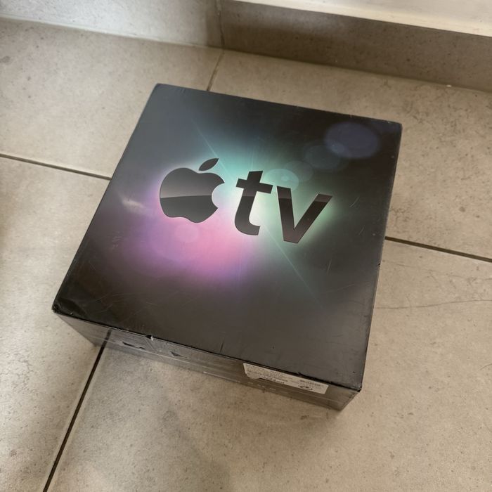 Zafoliowane nowe Apple TV Gen 1 A1218 kolekcjonerskie