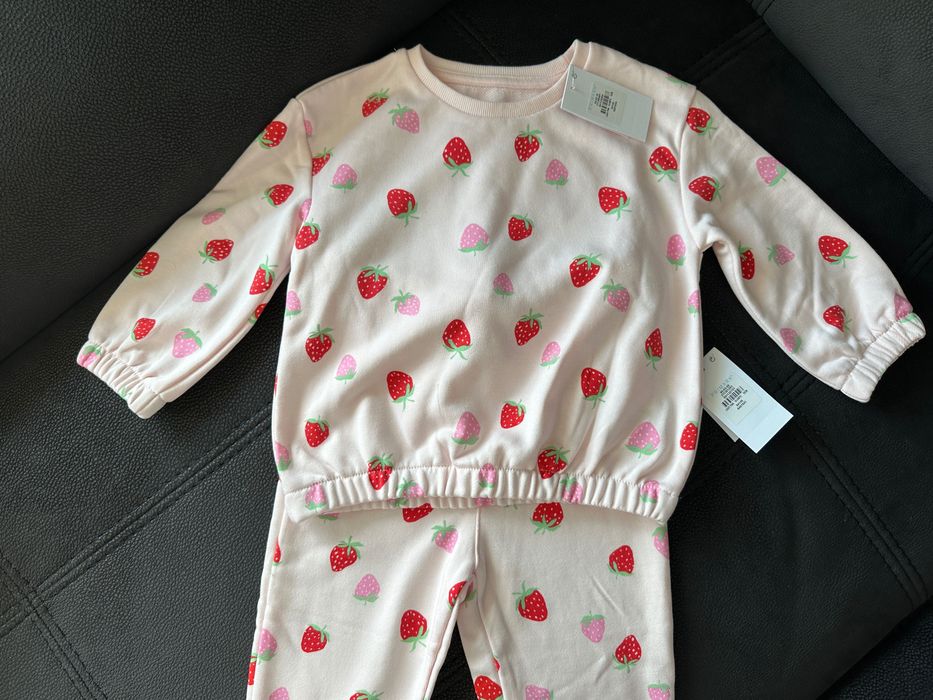 Fato de Treino Rosa Morangos (18-24 M) Novo