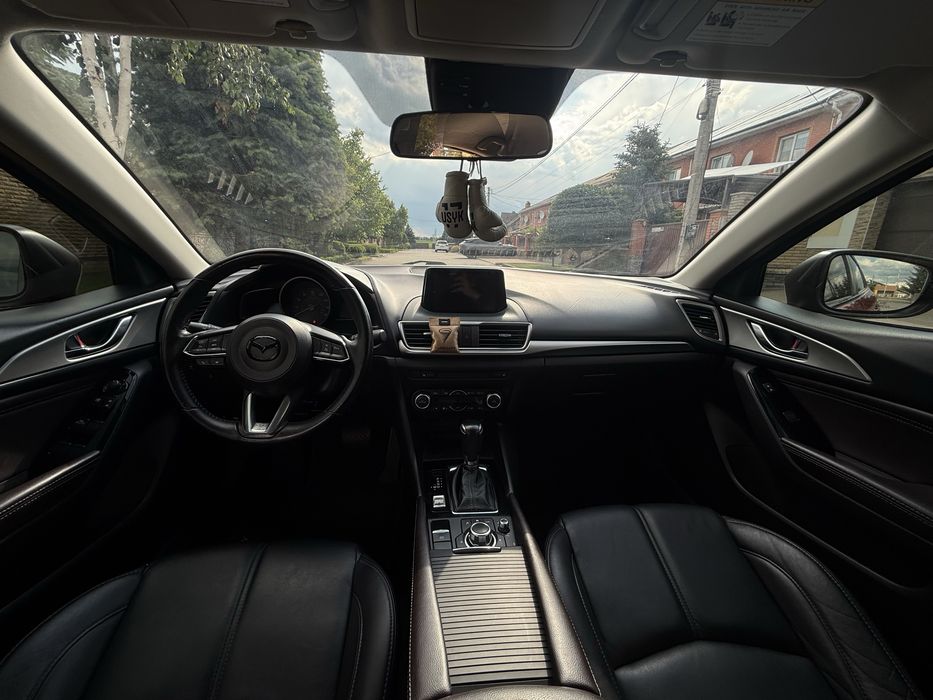 Mazda 3 2017 2.5 116- пробег.
