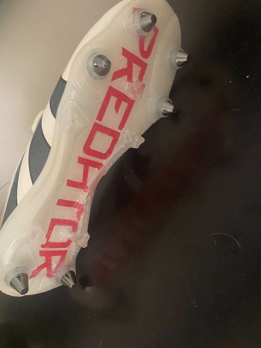 Chuteiras de futebol Nike e adidas 39 novas uma SG e outra AG
