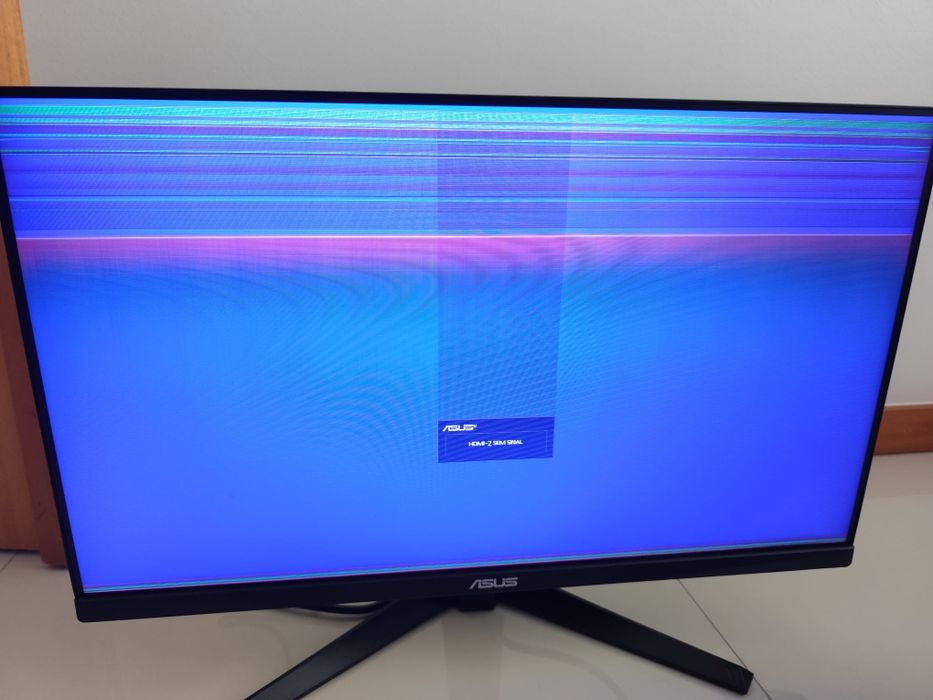 Monitor ASUS  com defeito444995573247518721