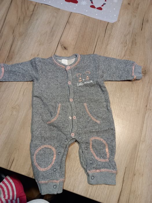 Kombinezon szary