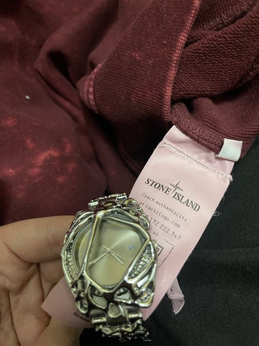 Stone island off dye