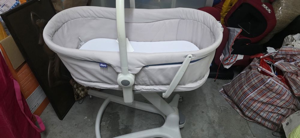 Chicco Baby Hug 4 em 1 – Como Novo (Berço, Espreguiçadeira e Cadeira