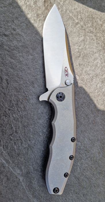 Nóż składany Zero Tolerance 0562TI, projekt Rick Hinderer