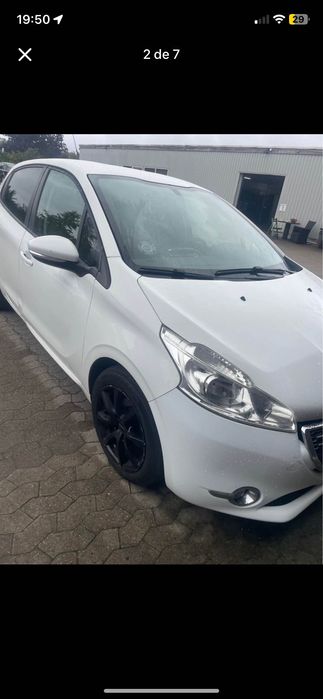 Peugeot 208 1.2 vti — photo 4