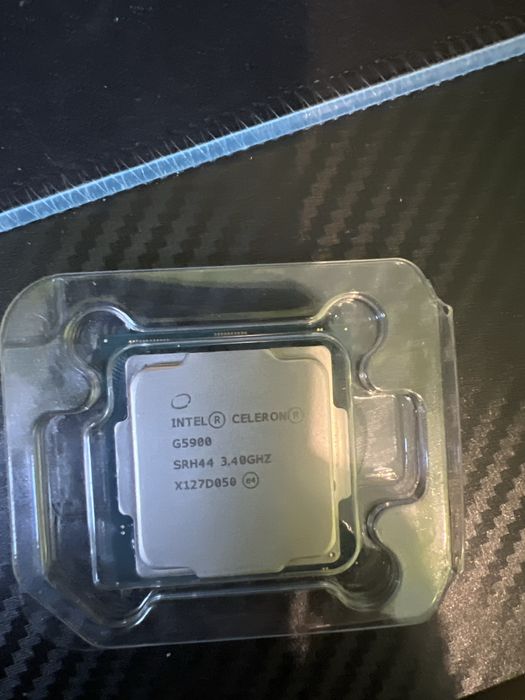 Intel celeron G5900 z chłodzeniem