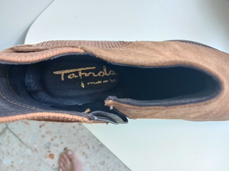 Botins camurça marca Tapadas