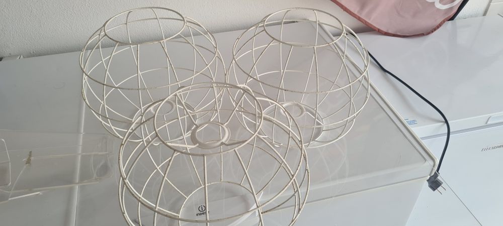 Bolas candeeiro em metal
