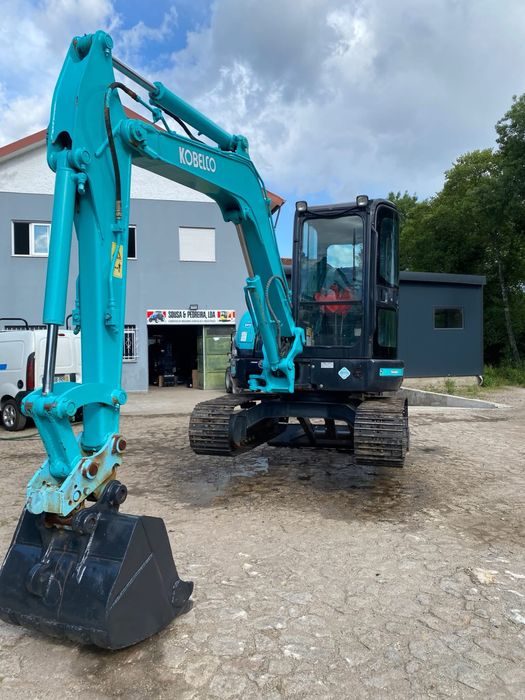 Escavadora de rastos Kobelco sK55SR 5,5 Ton