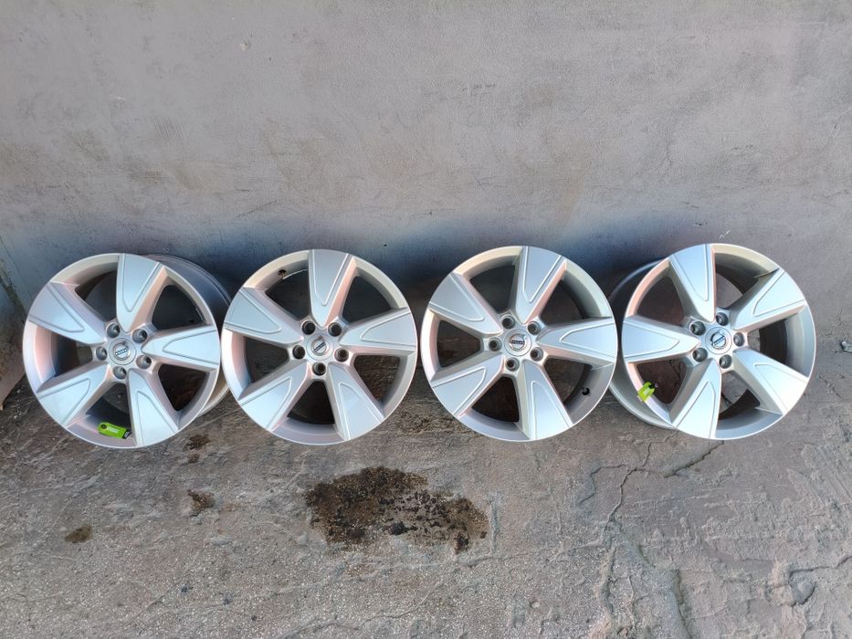 Комплект легкосплавних дисків Volvo Ford 5/108R17