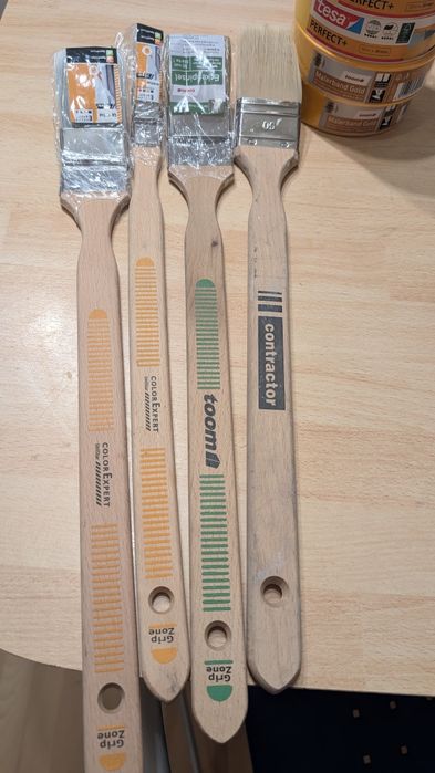 Taśmy,pędzle,sylikony itp.