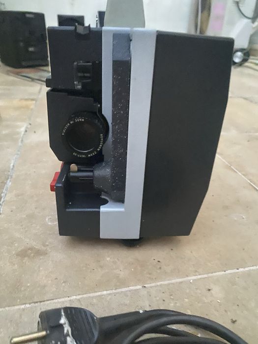 Revue Lux 1000 - projetor de filmes