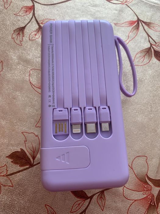 Стильний павербанк на 20 000 mAh з індикатором заряду