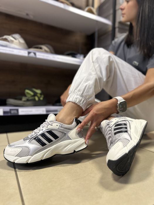 Жіночі оригінальні кросівки Adidas Crazychaos 2000 JR3491