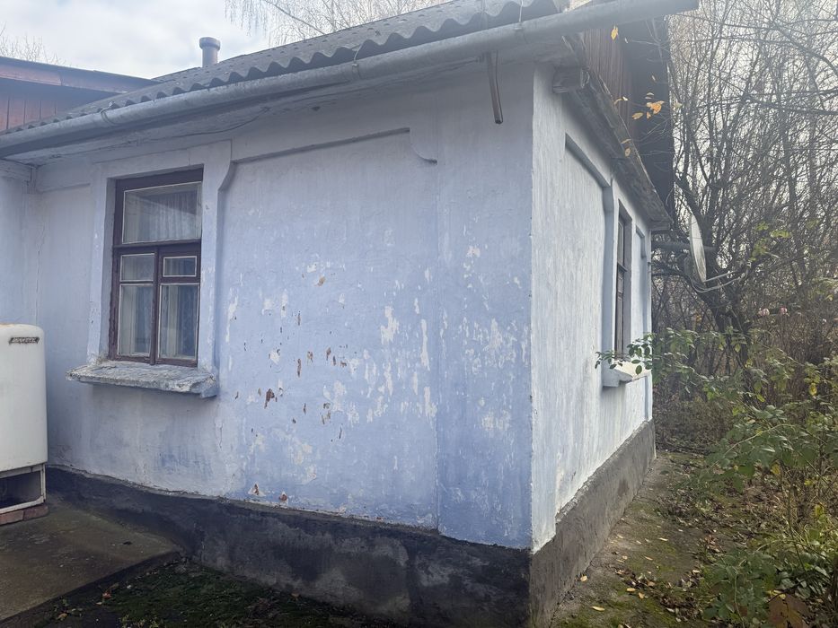 Будинок на окраїні міста Хмільник