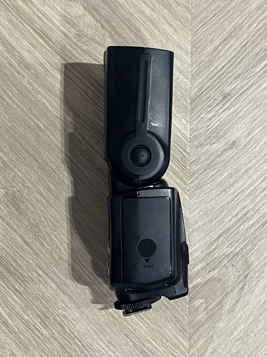 ПРОДАМ  СПАЛАХ  Yongnuo Speedlite YN-560 IV для Canon