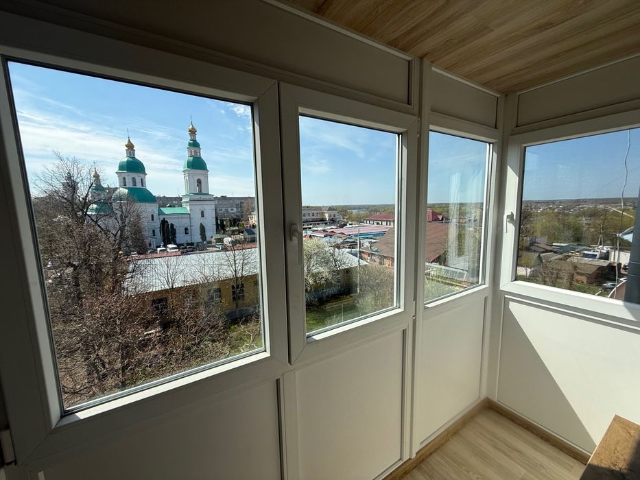 Видова квартира в центрі міста