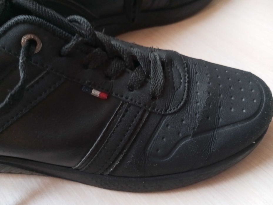 Кросівки 43 ромір