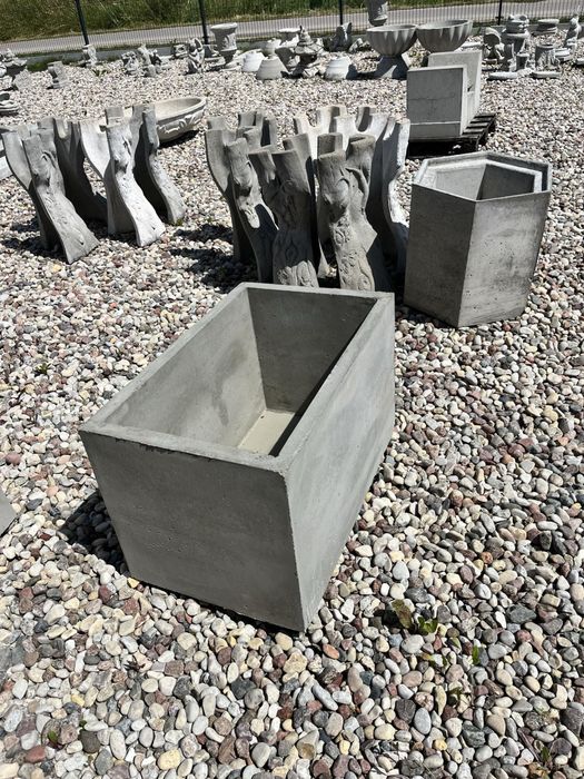 Doniczka betonowa gładka