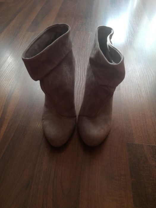 Botki szare badura szpilka