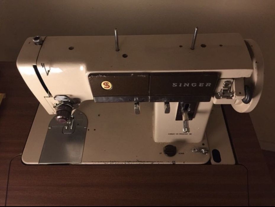 Maquina de costura Singer