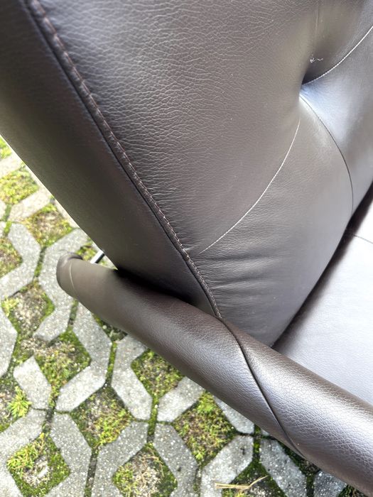 Fotel bujany skórzany szezlong bujanka chromowany