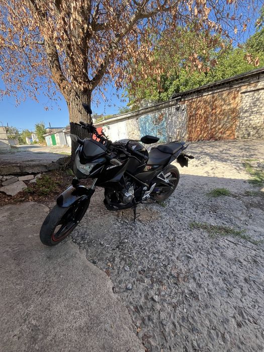 Продам Honda cb250f