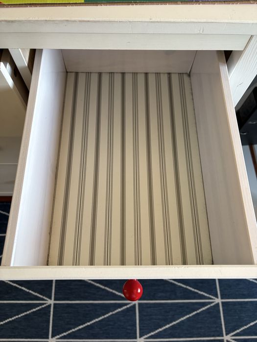 Cómoda IKEA Hemnes usada