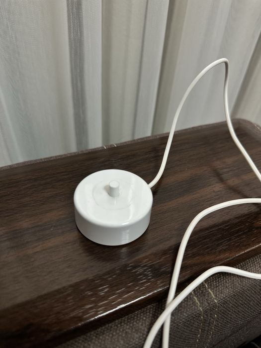 Зарядний пристрій для зубної щітки Philips