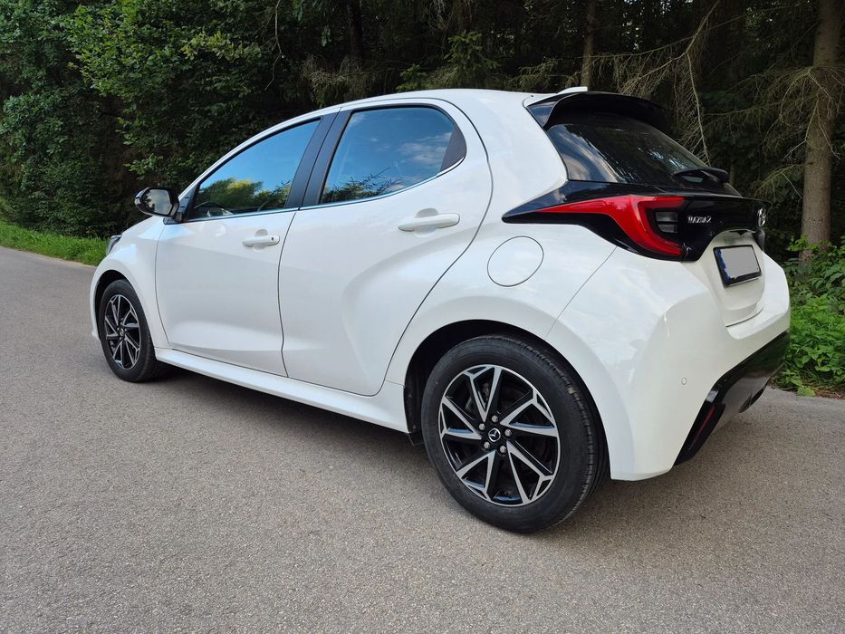 Mazda 2 Hybrid Mazda 2 Hybrid 1.5 Agile + Pakiet Comfort Przebieg 58 tys. km  Skóry