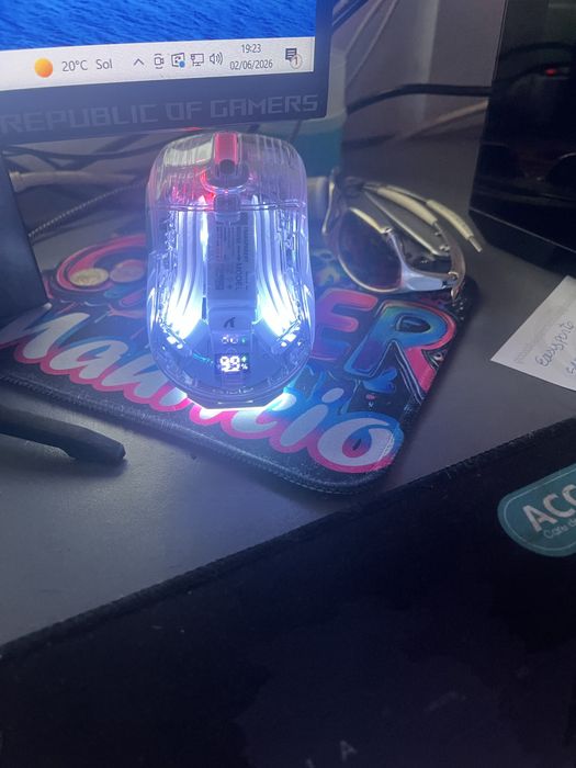 Pc gamer bom e novo vai junto com os monitores