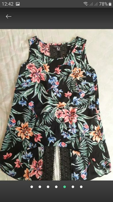 Гарна блузка, спинка прошита мереживом