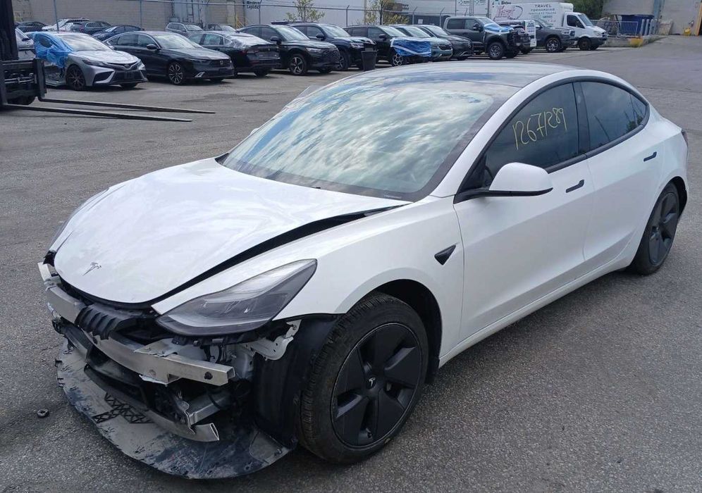 Tesla Model 3 2023 60 KWH Залізофосфат