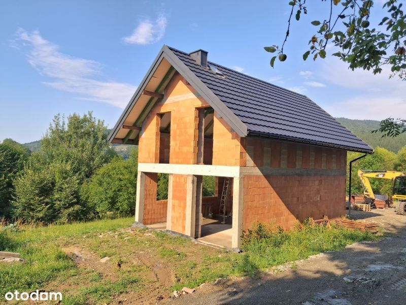 Nowy Dom wolnostojący z ogrodem na 7 arowej Działce !