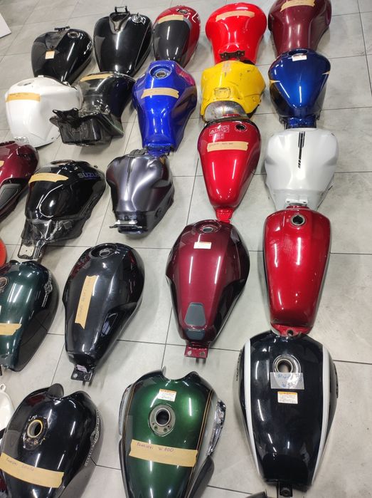 Баки Yamaha Suzuki Kawasaki Honda Triumph Ktm